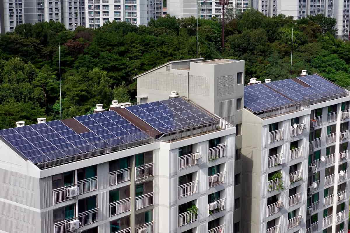 Cómo poner placas solares en comunidad de vecinos