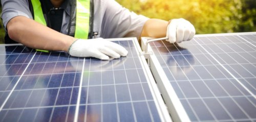 Mantenimiento de placas solares en comunidades de vecinos